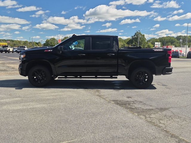 Used 2024 Chevrolet Silverado 1500 Custom Trail Boss AWD/4WD image 7