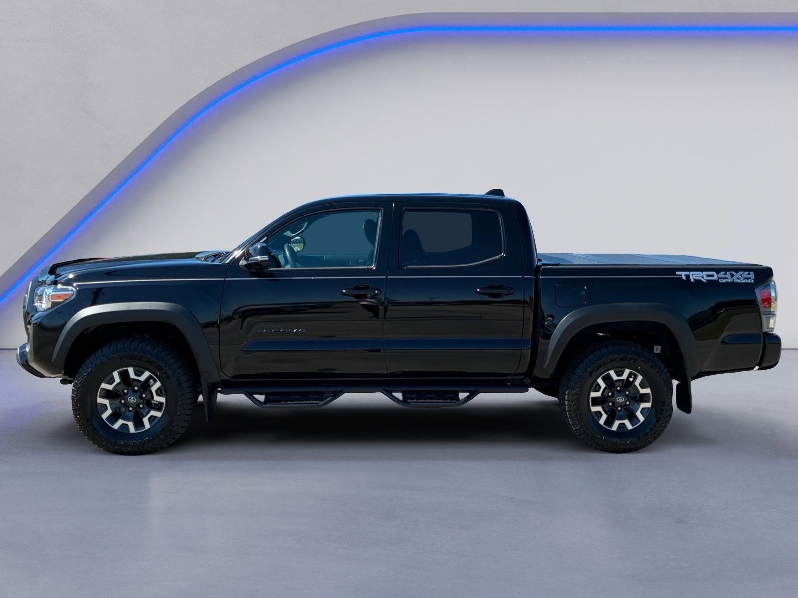 Used 2023 Toyota Tacoma TRD Off-Road w/ Technology Package AWD/4WD image 7