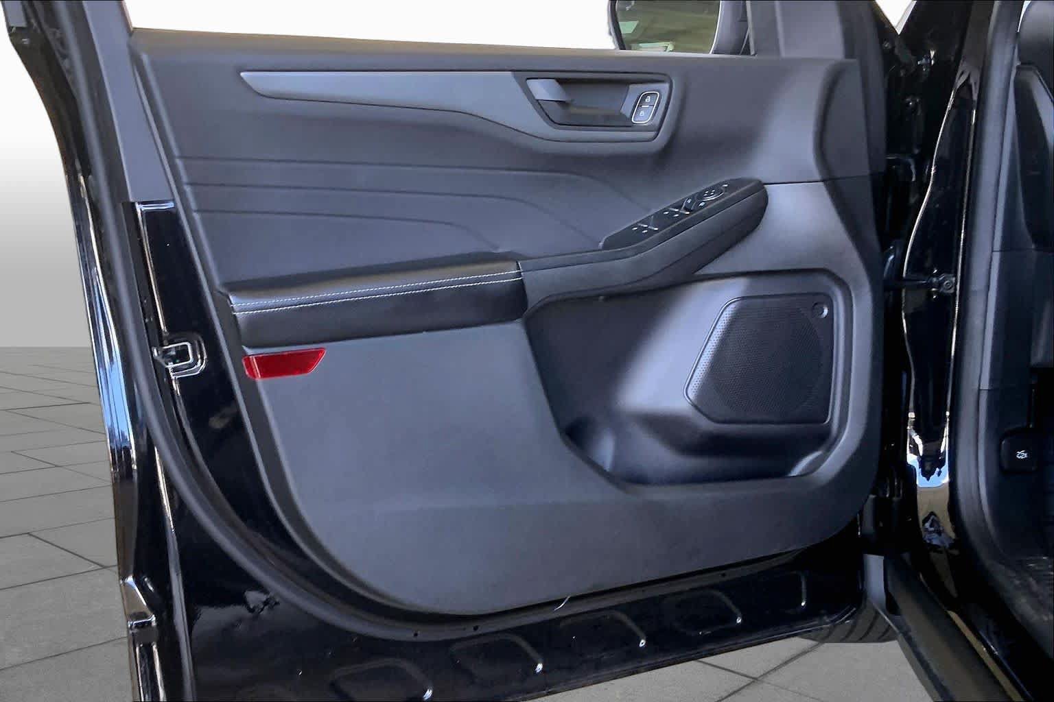 Certified 2023 Ford Escape Active w/ Tech Pack #1 FWD image 21