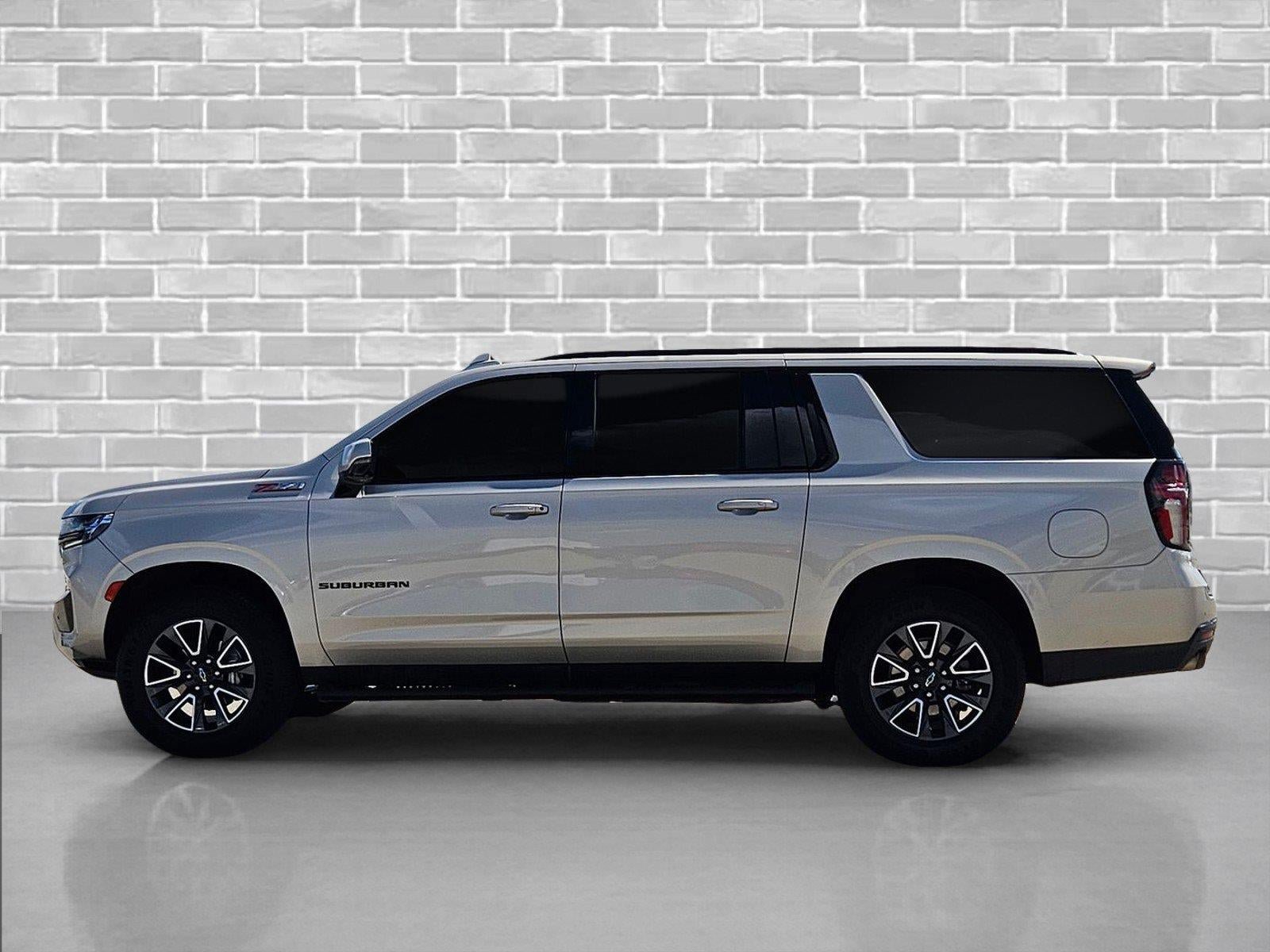 Used 2024 Chevrolet Suburban Z71 w/ Z71 Off-Road Package AWD/4WD image 7
