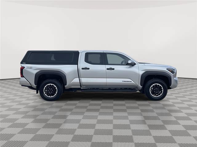 Used 2024 Toyota Tacoma TRD Off-Road AWD/4WD image 6