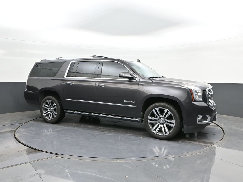Used 2018 GMC Yukon XL Denali w/ Denali Ultimate Package AWD/4WD image 17