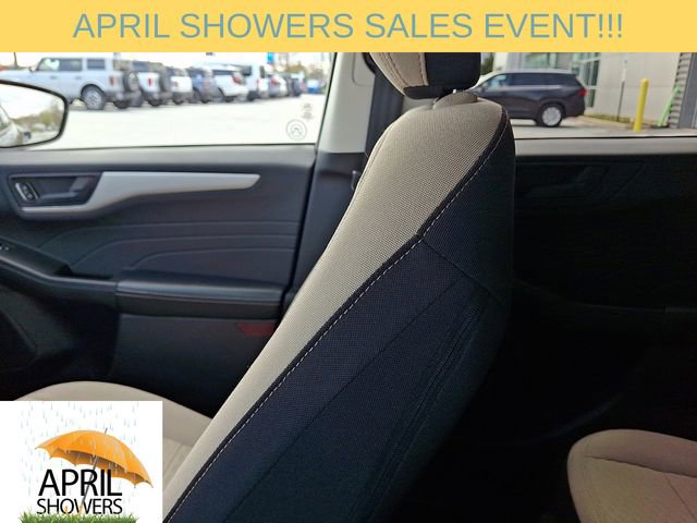 Certified 2022 Ford Escape SE w/ Cold Weather Package image 17