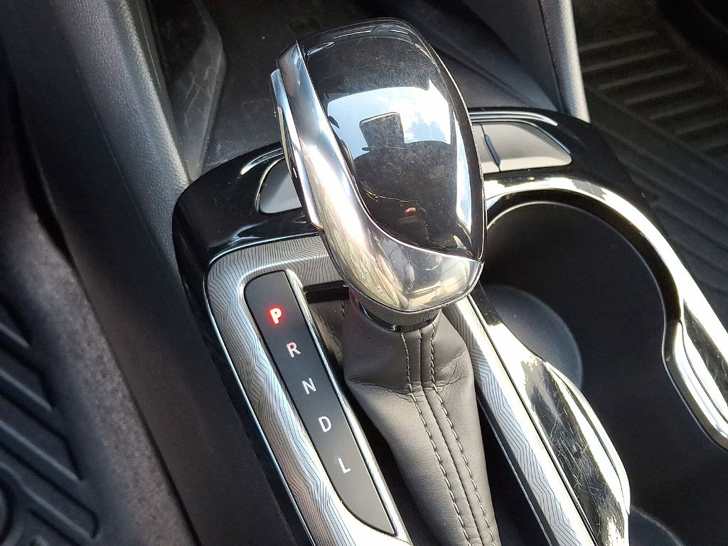 Used 2025 Buick Envista Sport Touring w/ Convenience II Package image 12