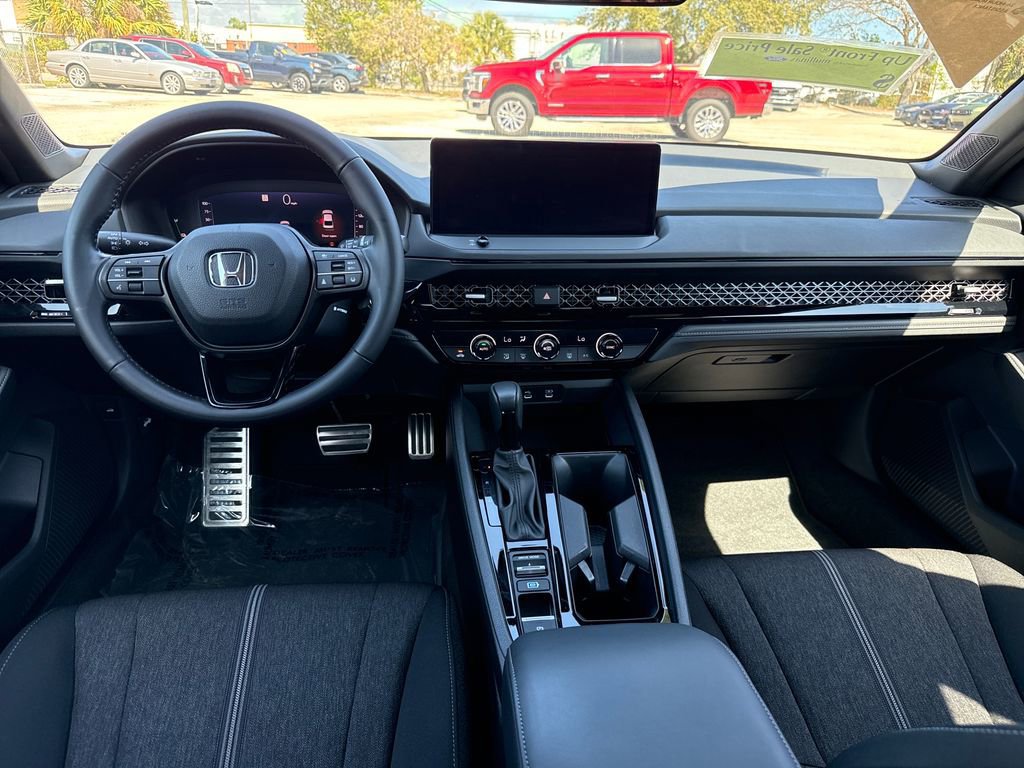 Used 2023 Honda Accord Sport image 8