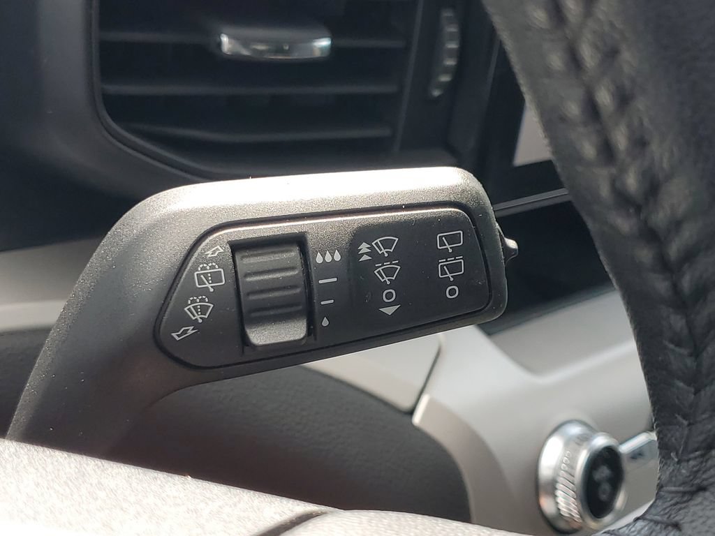 Certified 2023 Ford Explorer XLT AWD/4WD image 28