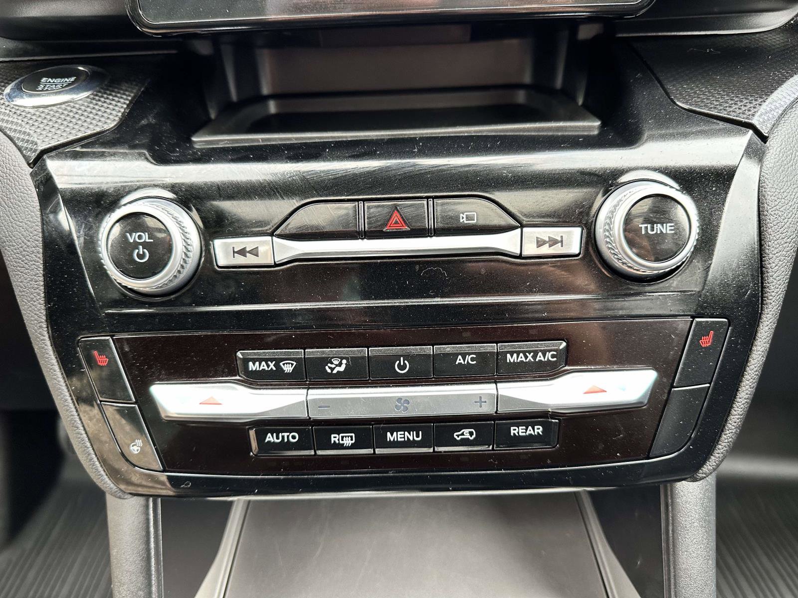 Certified 2022 Ford Explorer ST-Line w/ Class IV Trailer Tow Package image 24