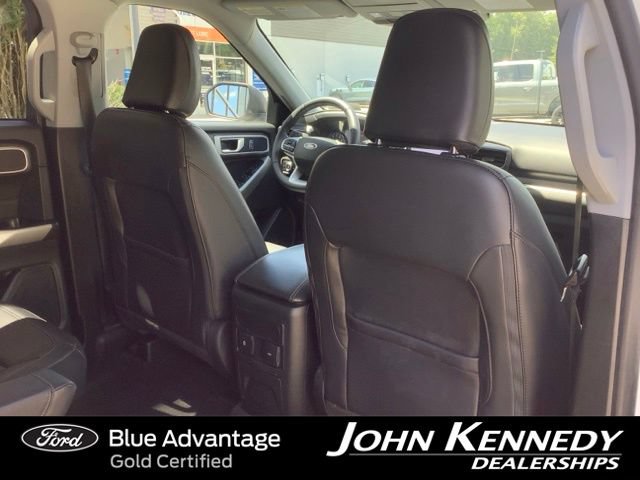 Certified 2023 Ford Explorer XLT w/ Equipment Group 202A AWD/4WD image 27