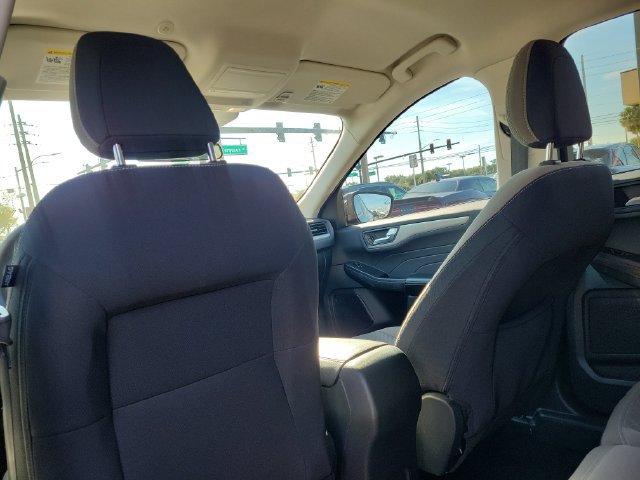 Certified 2021 Ford Escape SE FWD image 12