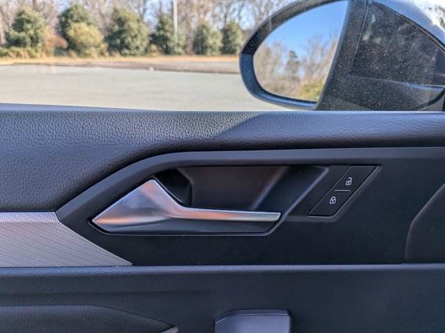 Used 2024 Volkswagen Jetta Sport image 13