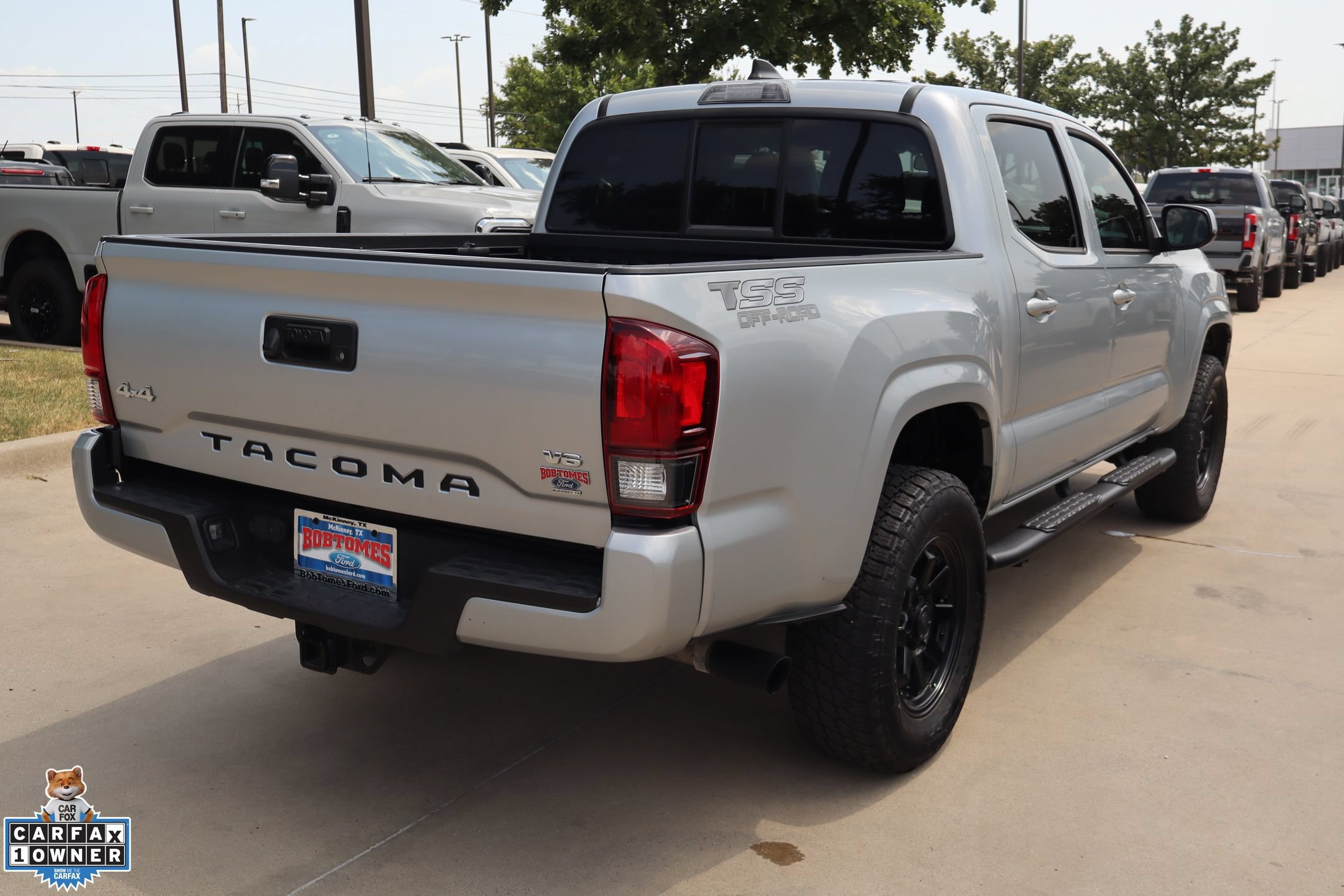 Used 2023 Toyota Tacoma SR AWD/4WD image 3