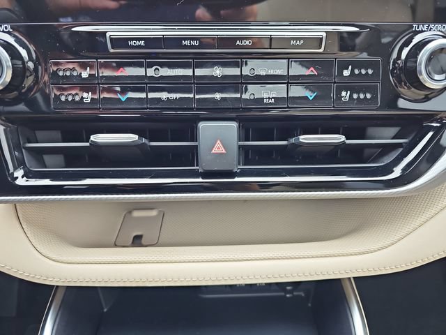 Used 2021 Toyota Highlander Platinum FWD image 31