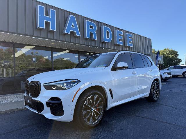 Used 2022 BMW X5 xDrive40i w/ M Sport Package AWD/4WD image 1