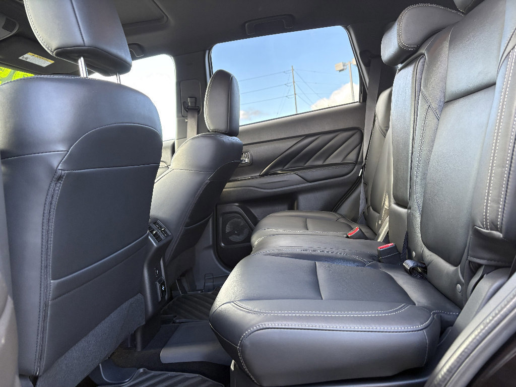 Used 2020 Mitsubishi Outlander GT image 35