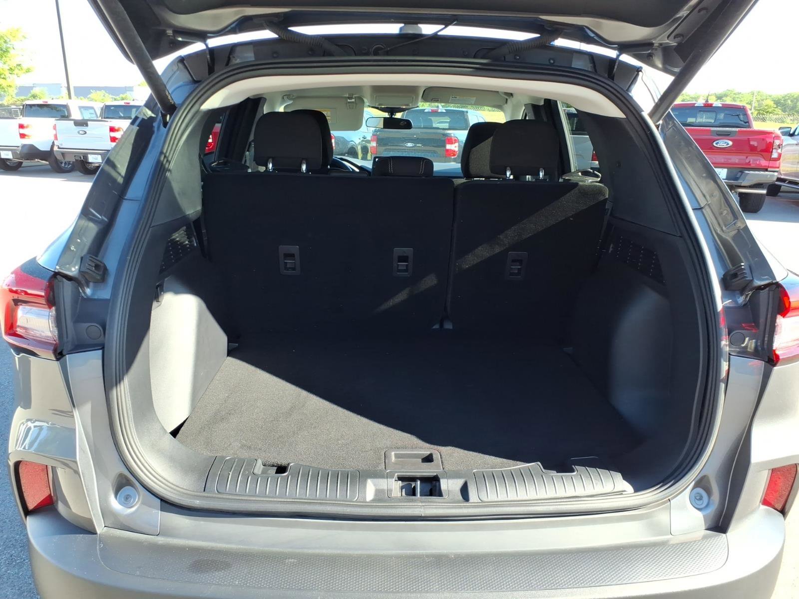 Certified 2024 Ford Escape Active AWD/4WD image 10
