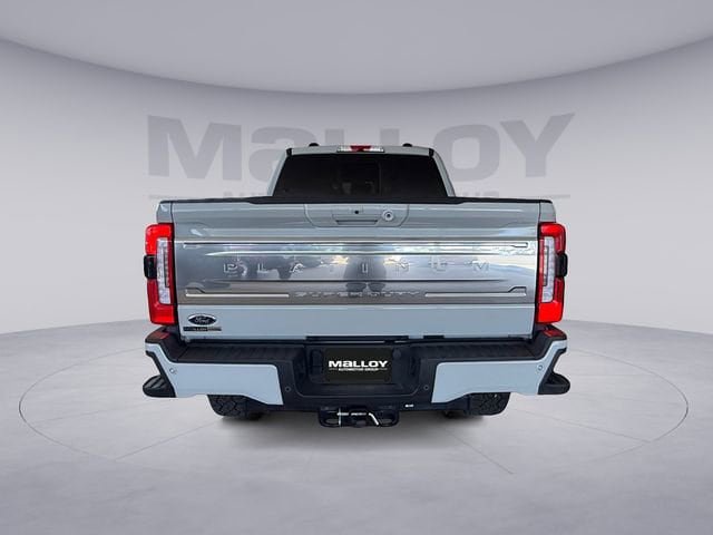 Certified 2025 Ford F350 Platinum w/ Platinum Plus Package AWD/4WD image 4