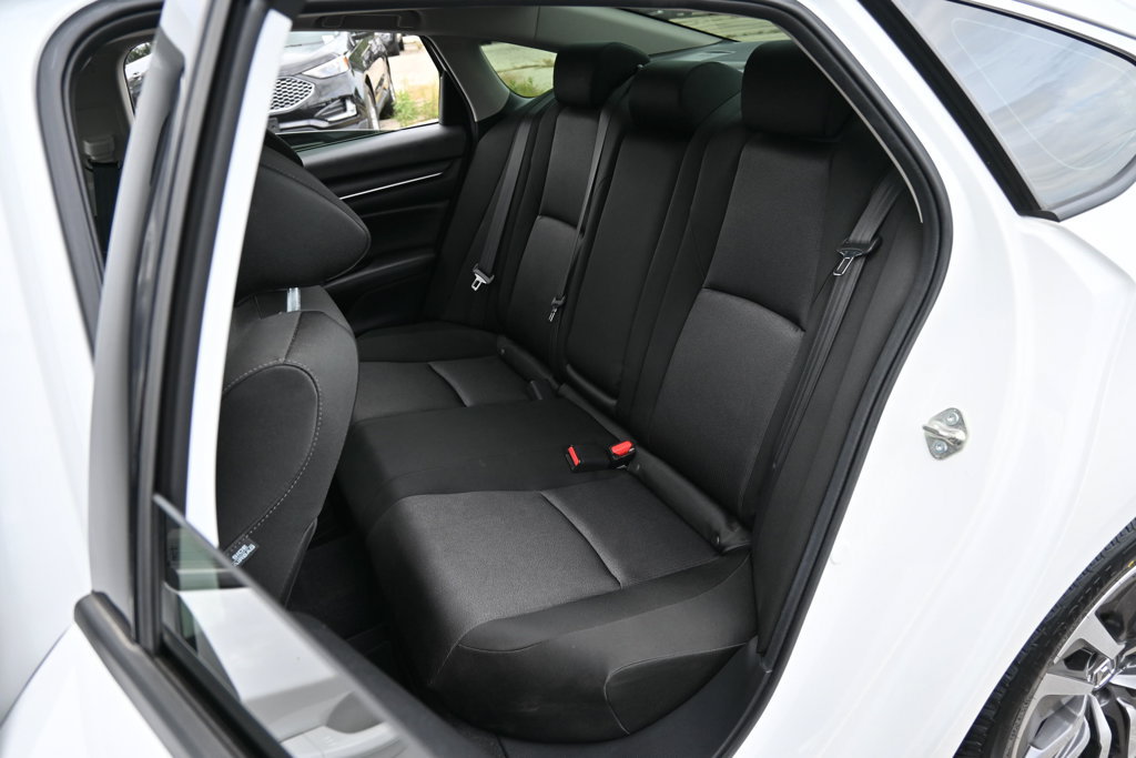 Used 2019 Honda Accord EX image 26