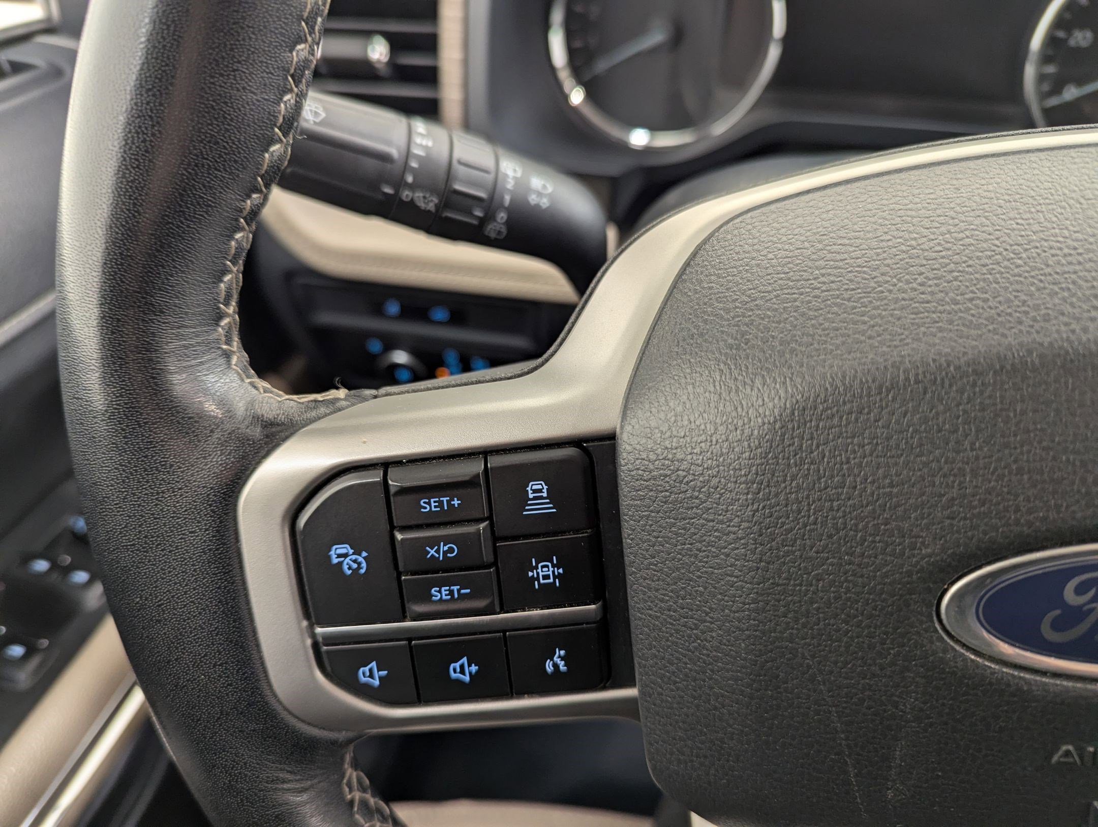 Certified 2024 Ford Expedition Max Limited image 24