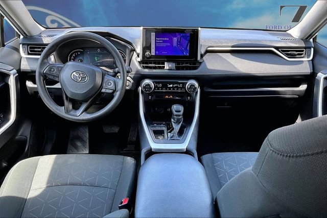 Used 2024 Toyota RAV4 XLE FWD image 15