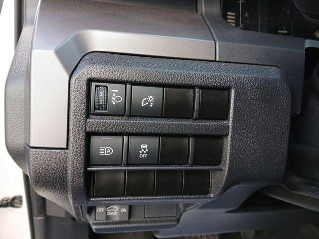 Used 2025 Toyota Tacoma SR5 RWD image 18