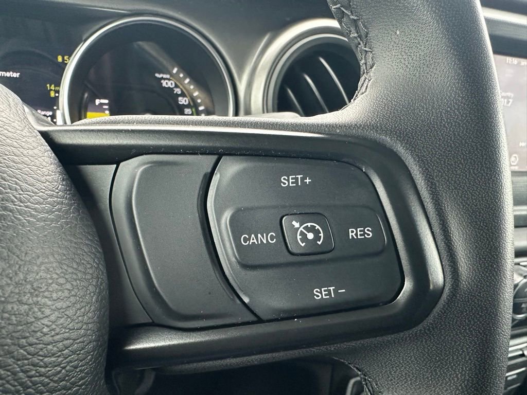 Used 2023 Jeep Wrangler Unlimited image 26