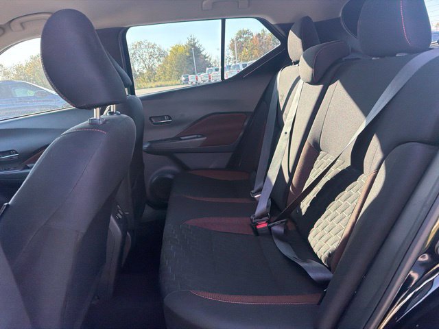 Used 2023 Nissan Kicks SR FWD image 13