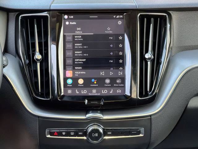 Used 2022 Volvo XC60 B5 Momentum AWD/4WD image 29