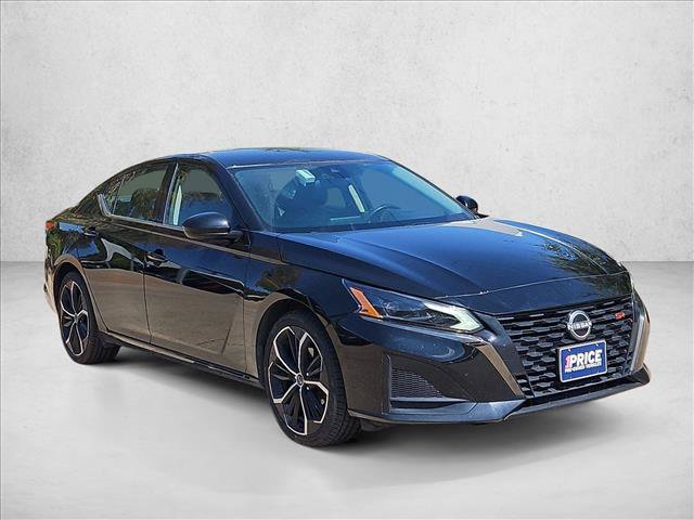 Used 2025 Nissan Altima 2.5 SR FWD image 3
