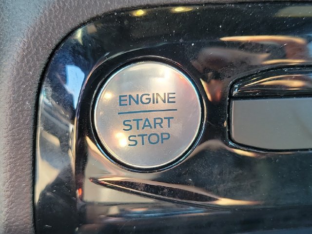 Certified 2024 Ford Escape ST-Line w/ Tech Pack #1 AWD/4WD image 17