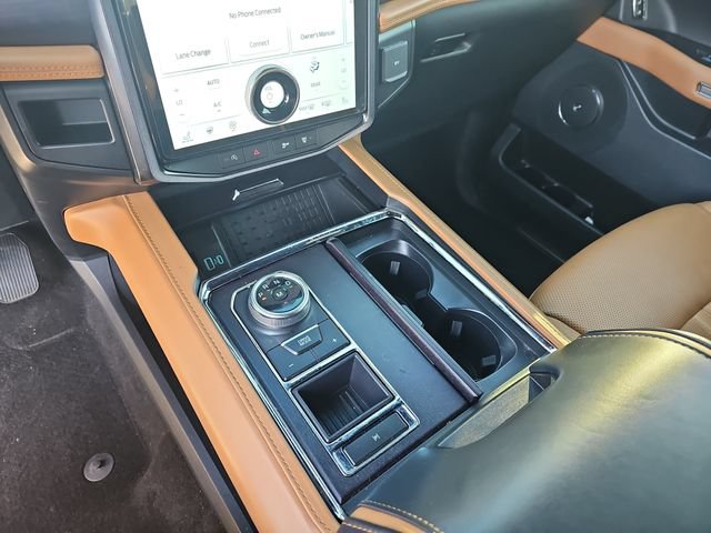 Certified 2022 Ford Expedition Platinum RWD image 29