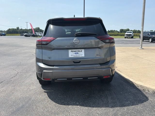 Used 2024 Nissan Rogue SL w/ SL Premium Package FWD image 6