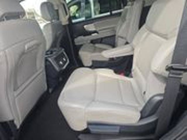 Certified 2025 Ford Expedition Active AWD/4WD image 10