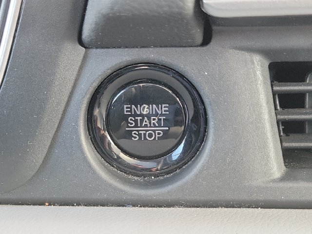 Used 2024 Honda Pilot Touring image 20