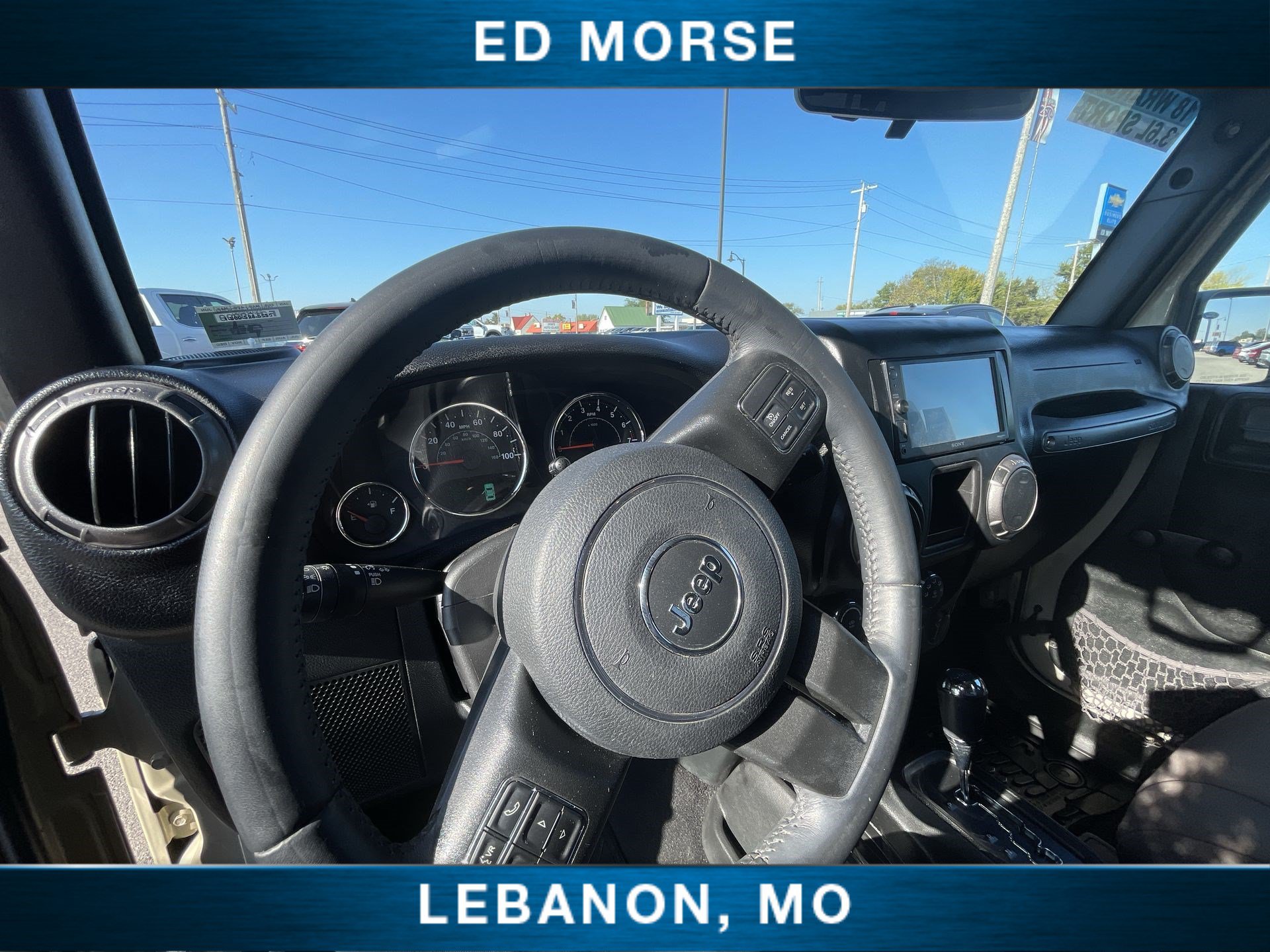 Used 2018 Jeep Wrangler Sport AWD/4WD image 10