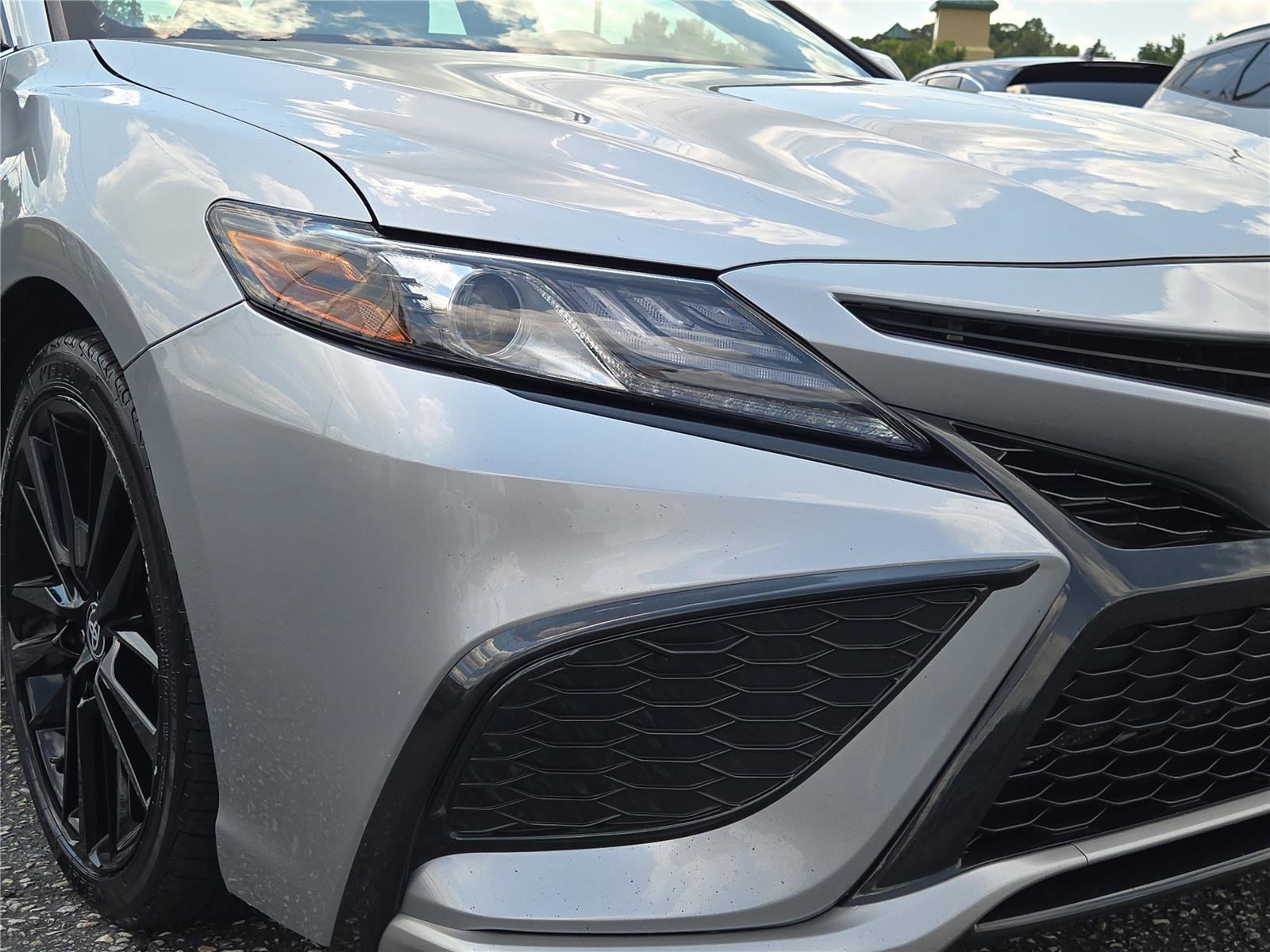 Used 2024 Toyota Camry XSE FWD image 5