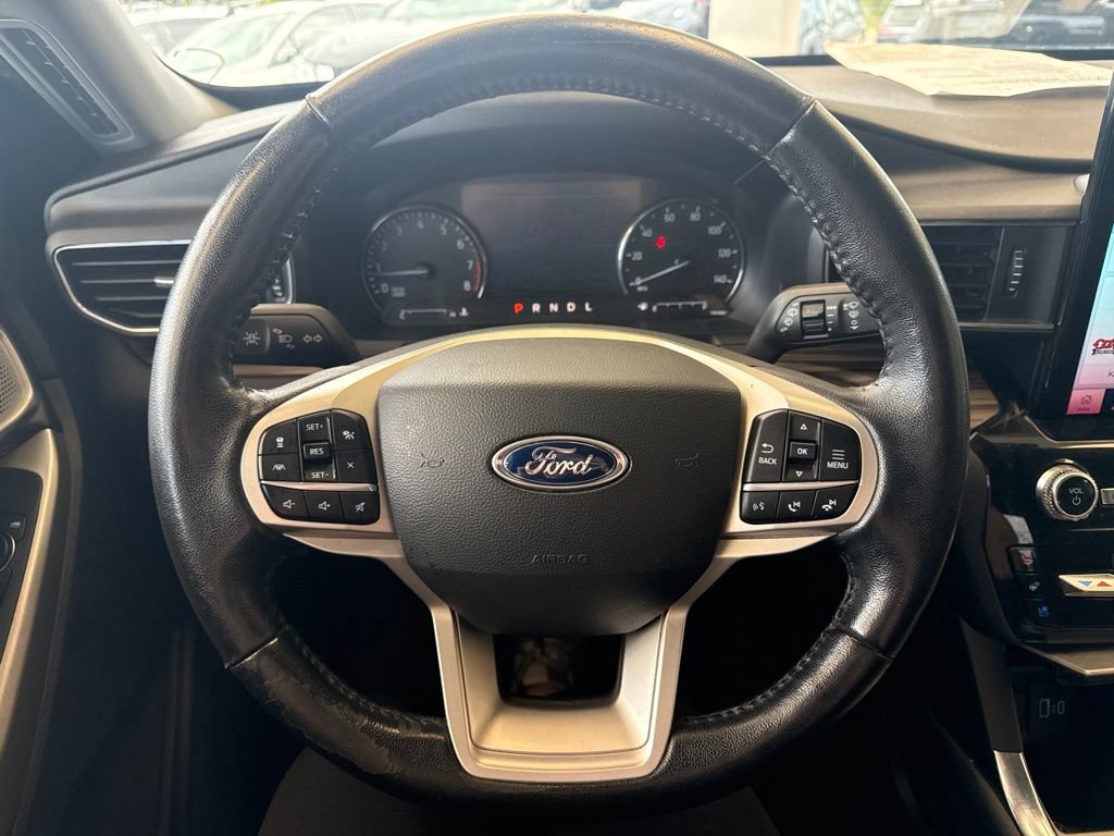 Certified 2022 Ford Explorer Limited w/ Limited Technology Package AWD/4WD image 19