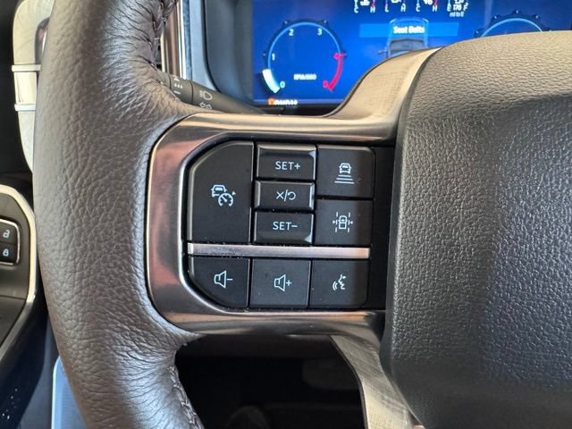 Certified 2025 Ford F250 King Ranch w/ FX4 Off-Road Package AWD/4WD image 15
