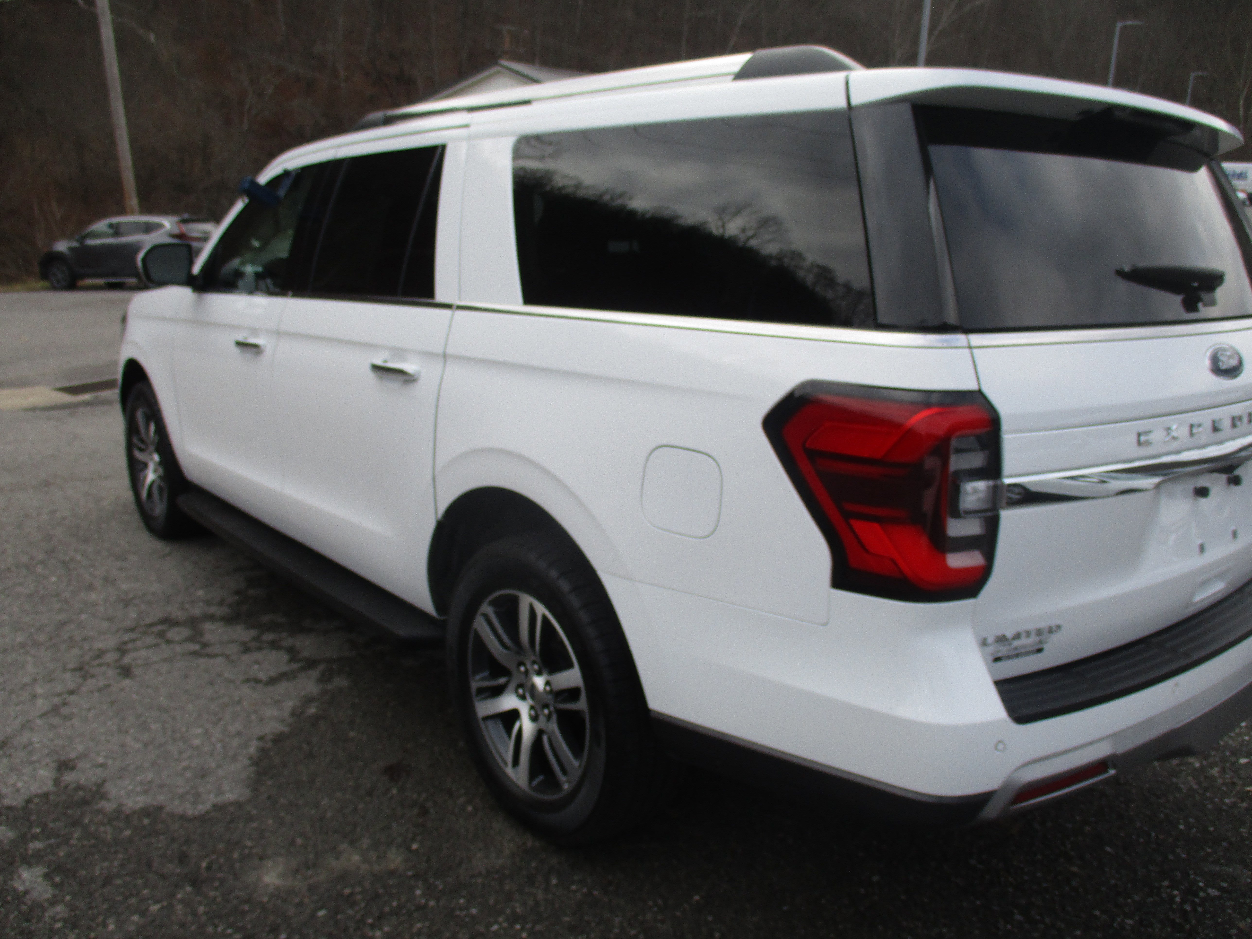 Certified 2024 Ford Expedition Max Limited image 3