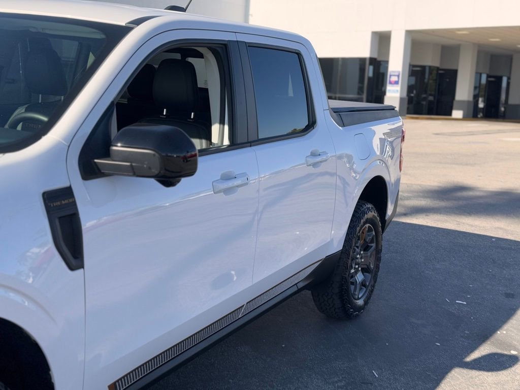 Certified 2025 Ford Maverick Tremor image 9