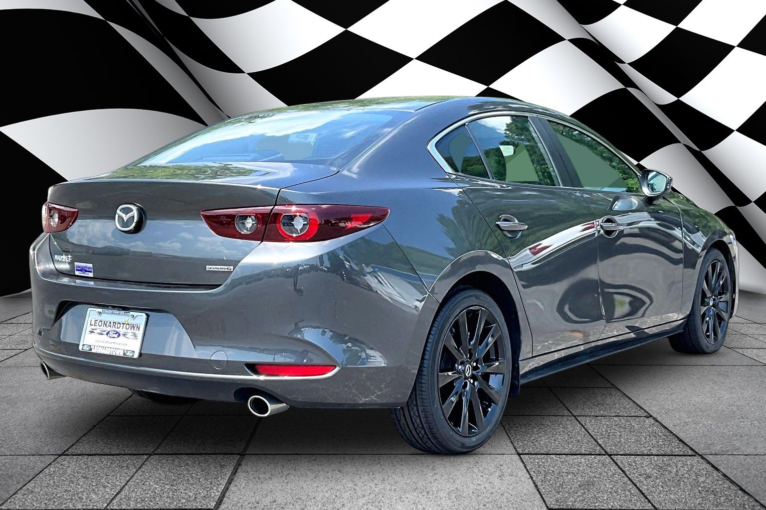 Used 2024 MAZDA MAZDA3 s FWD image 2