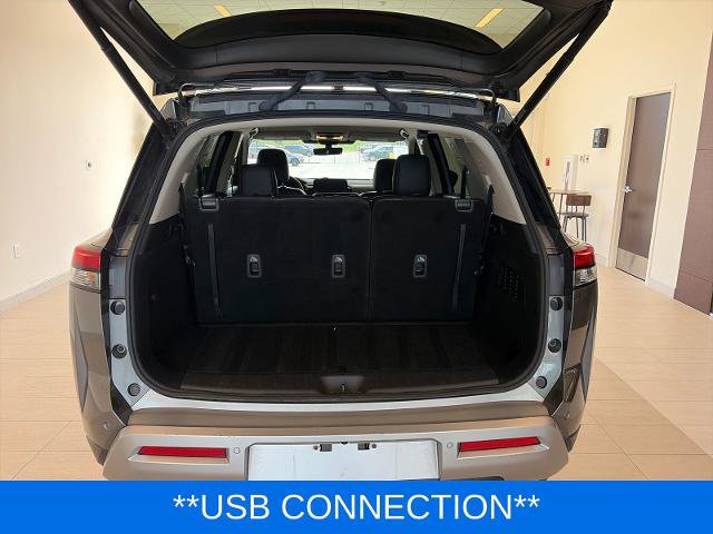 Used 2023 Nissan Pathfinder SL w/ Cargo Package FWD image 11