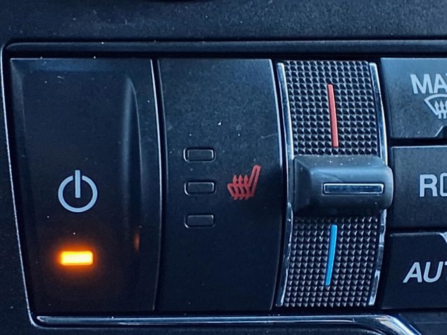 Certified 2018 Ford Explorer XLT w/ Equipment Group 202A image 5