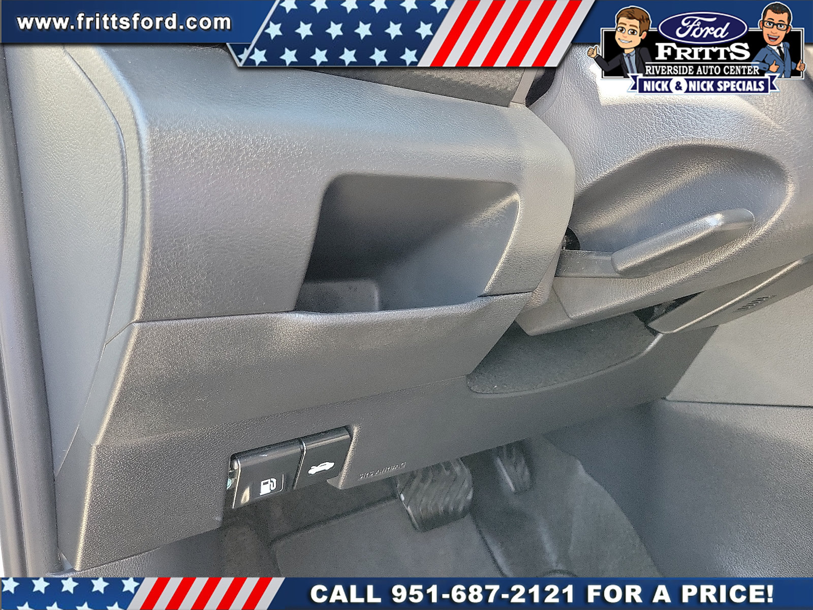 Used 2023 Nissan Kicks SV FWD image 11