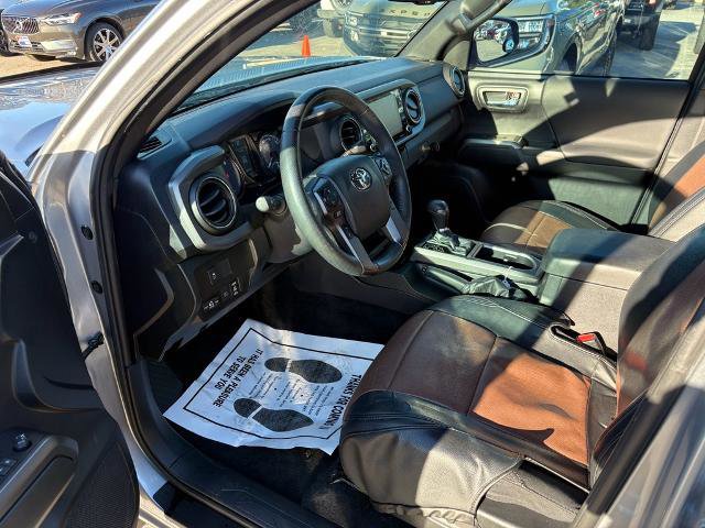 Used 2021 Toyota Tacoma TRD Off-Road image 11