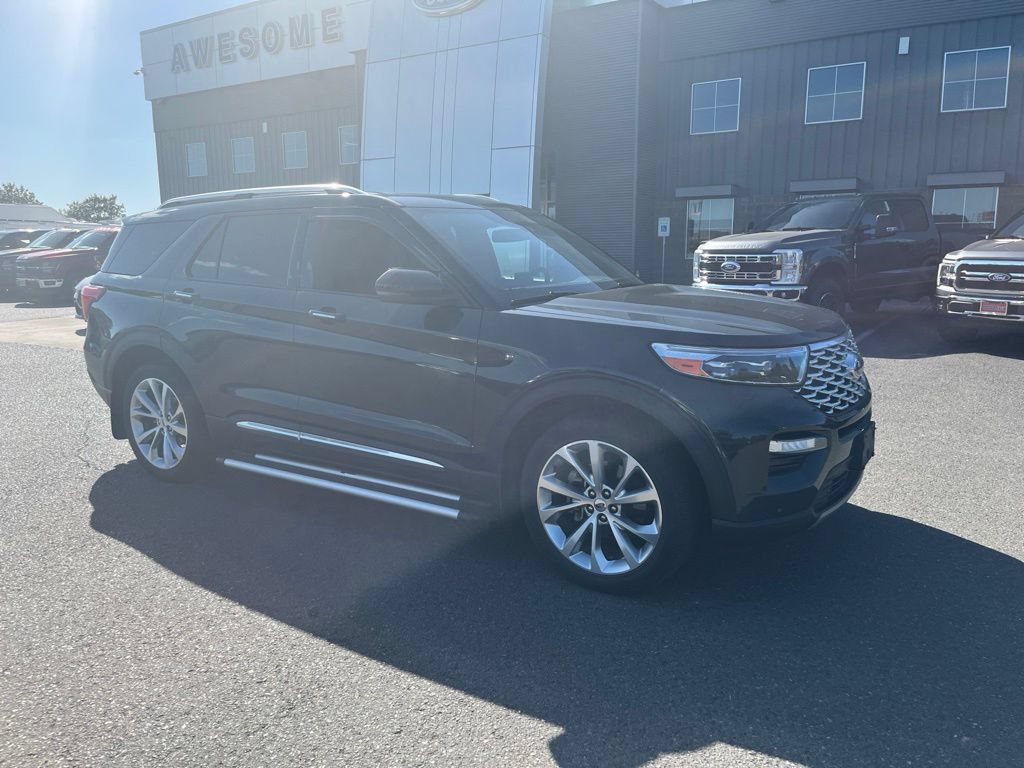 Certified 2023 Ford Explorer Platinum w/ Technology Package AWD/4WD image 4