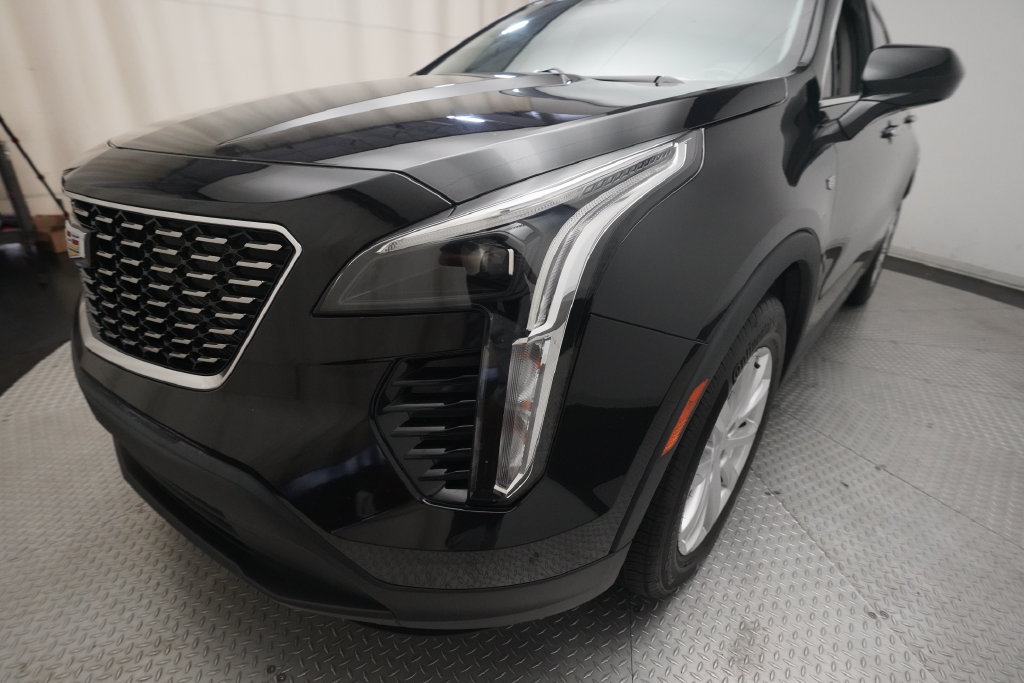 Used 2022 Cadillac XT4 Luxury w/ Cold Weather Package AWD/4WD image 23