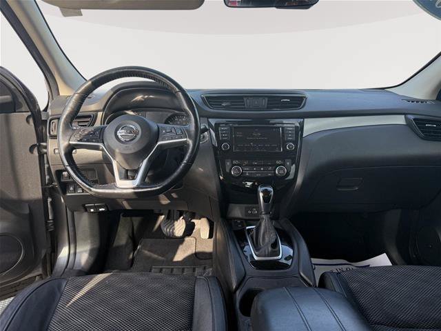 Used 2020 Nissan Rogue Sport SV w/ Technology Package AWD/4WD image 19