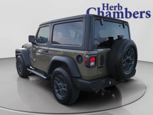 Used 2025 Jeep Wrangler Sport AWD/4WD image 2