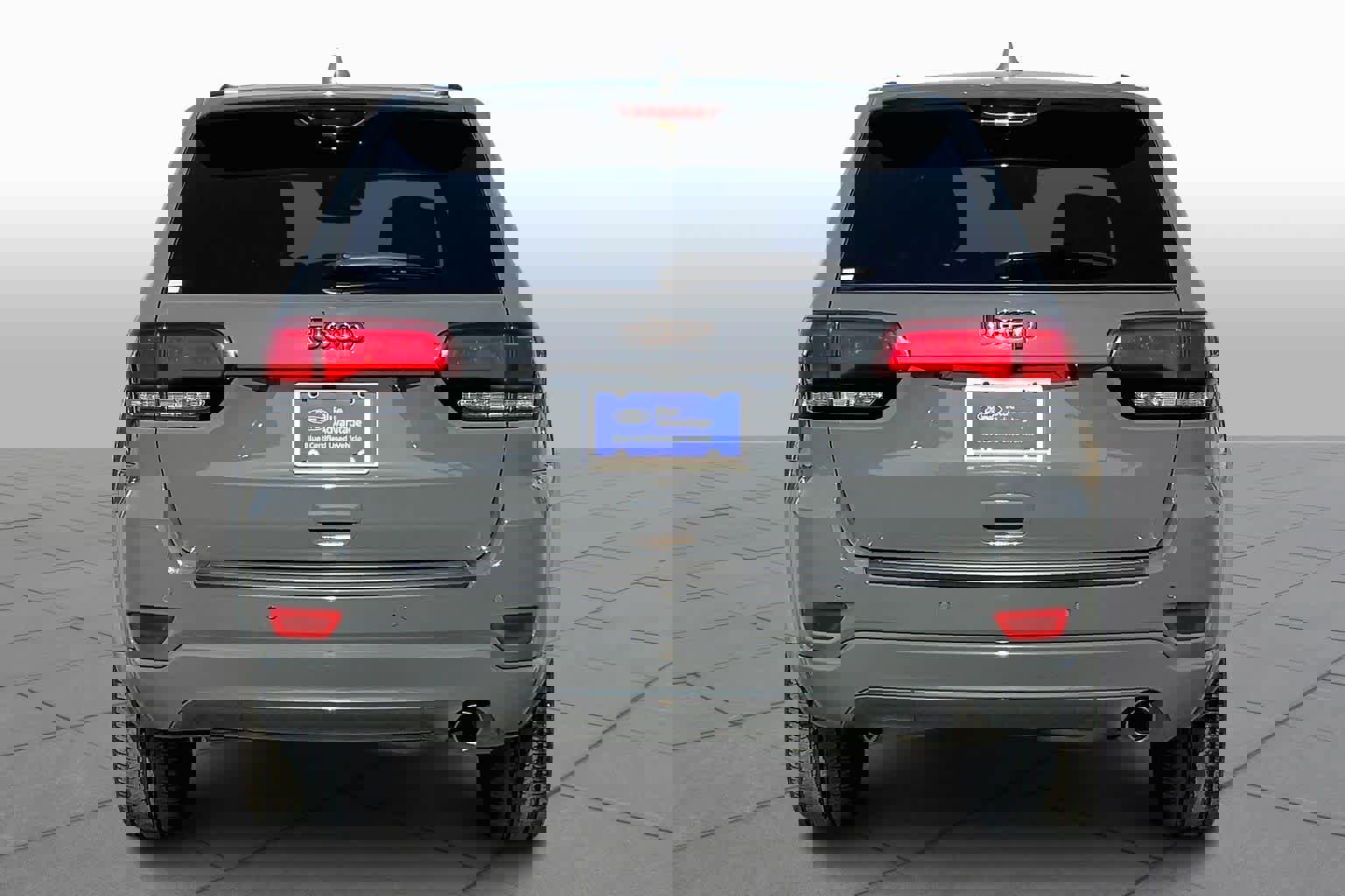 Used 2021 Jeep Grand Cherokee Laredo X video 2