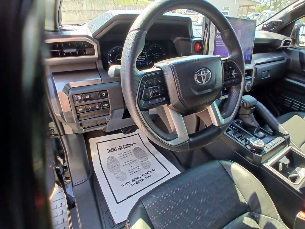 Used 2026 Toyota 4Runner TRD Off-Road Premium AWD/4WD image 10
